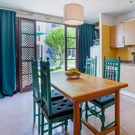 Cozy Getaway W/ Pool In By Lovelystay Apartman Vilamoura
