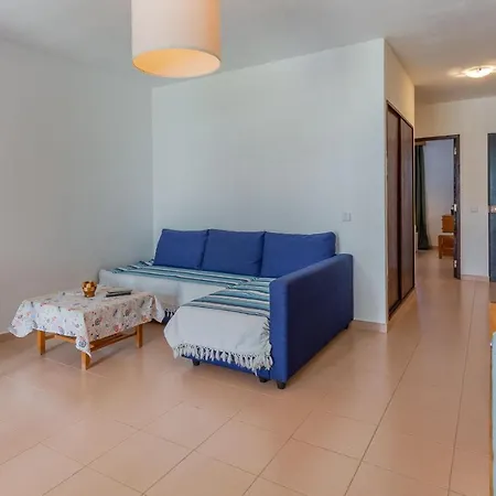 Cozy Getaway W/ Pool In By Lovelystay Apartment